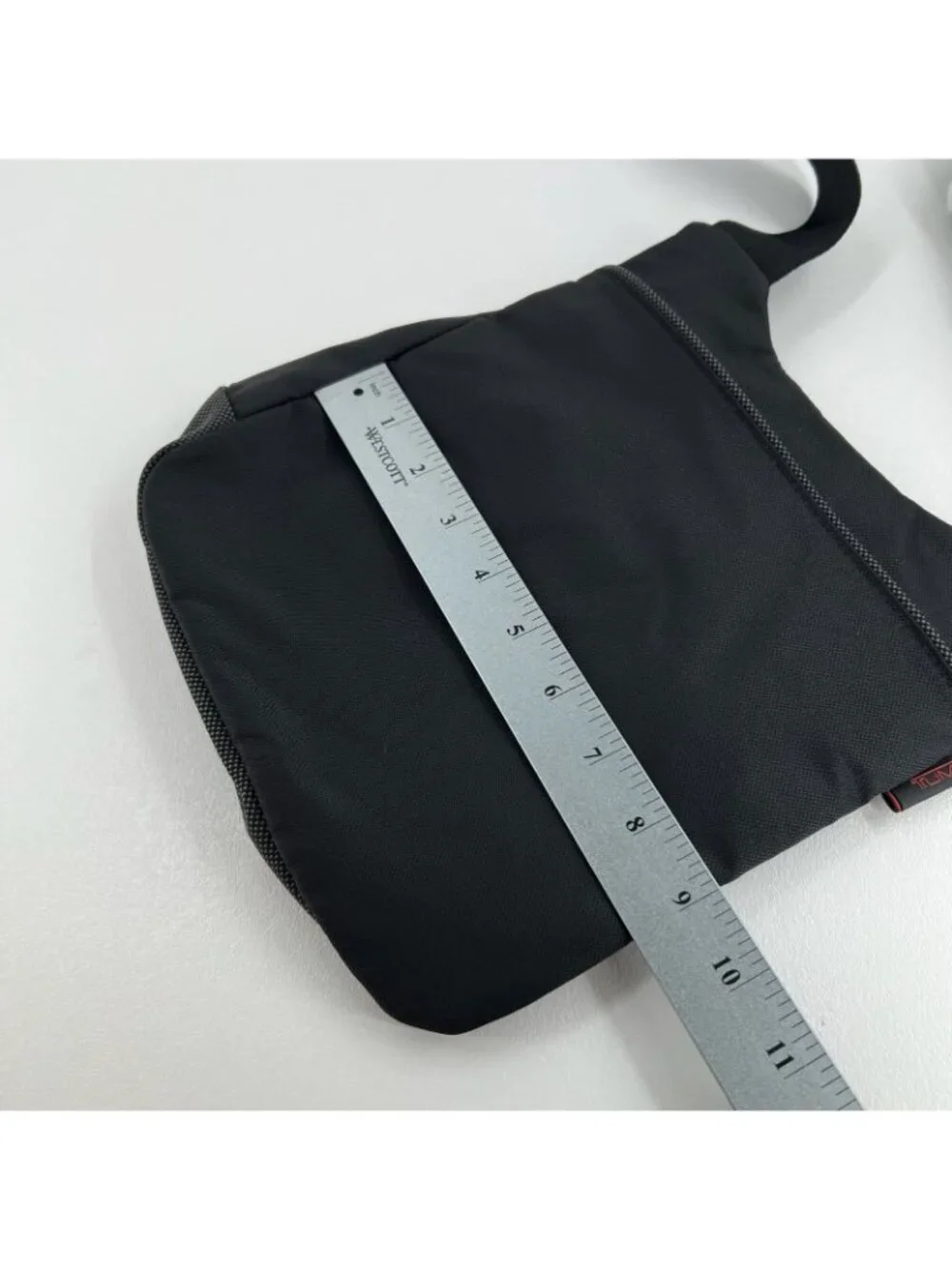 Tumi T-Tech Ballistic Nylon Crossbody Bag M Sling Adjustable Straps 51232D Black